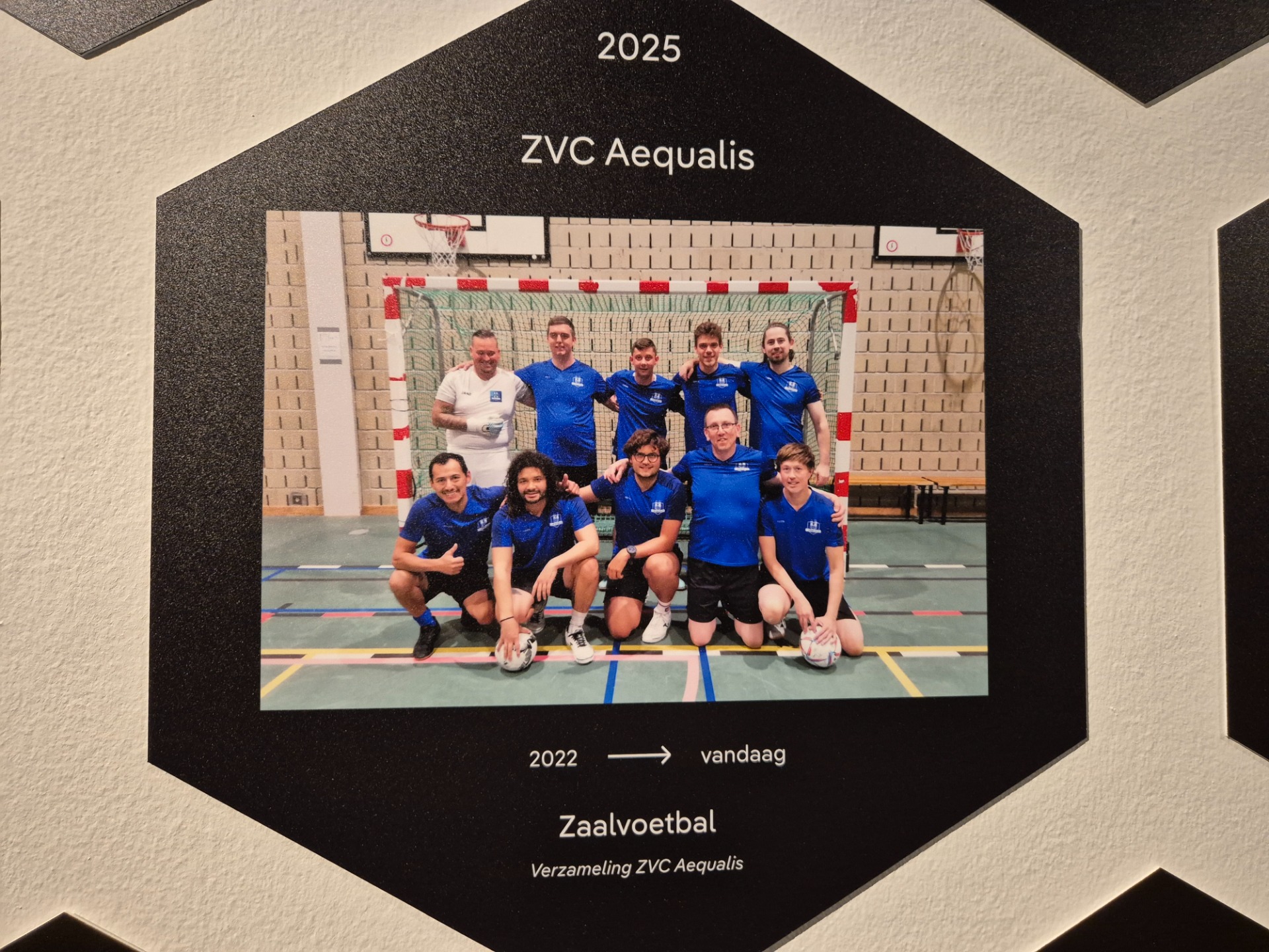 Onze teamfoto kan je vanaf nu tijdens de expo bekijken.